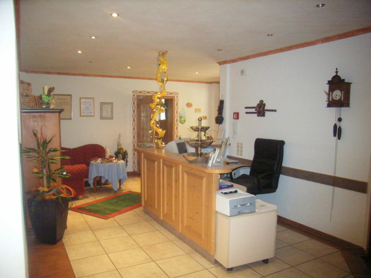 Oberprechtal Landgasthof-Hotel-Roessle מראה חיצוני תמונה