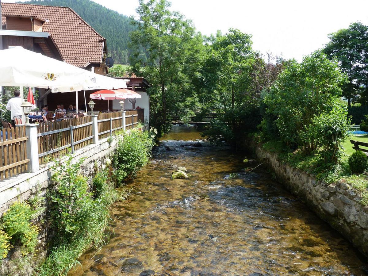 Oberprechtal Landgasthof-Hotel-Roessle מראה חיצוני תמונה